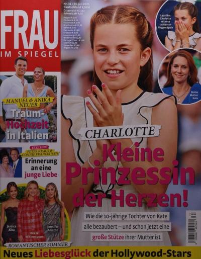 FRAU IM SPIEGEL
