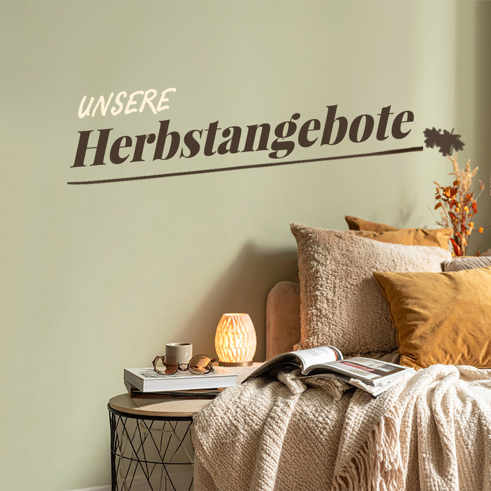 Illustration eines ge&ouml;ffneten Buches mit sommerlichen Elementen wie Palmen, gr&uuml;ner Vegetation und Orangen. Dar&uuml;ber der Text 